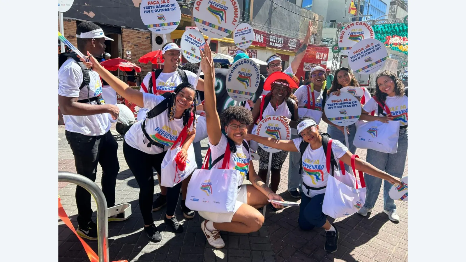 Carnaval de Salvador reforça prevenção ao HIV com ações ampliadas